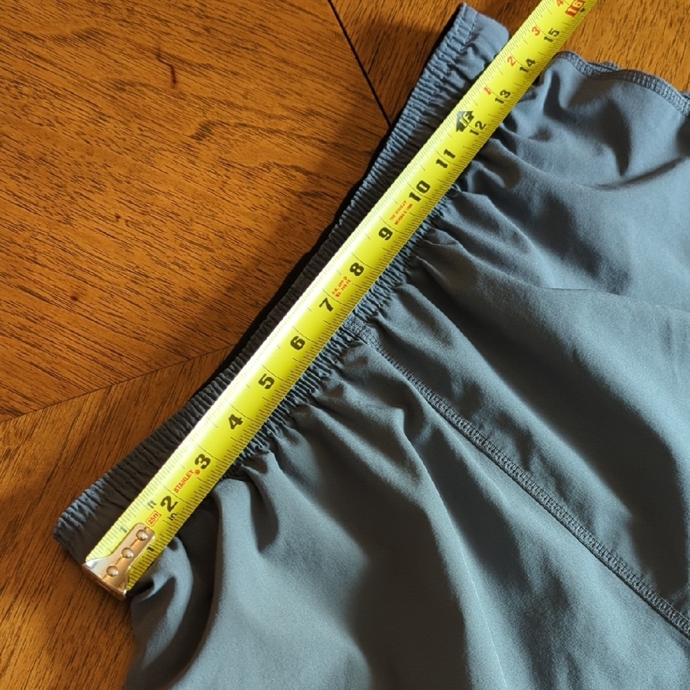 Nike Men's Gray Athletic Shorts - Picture 5 of 6
